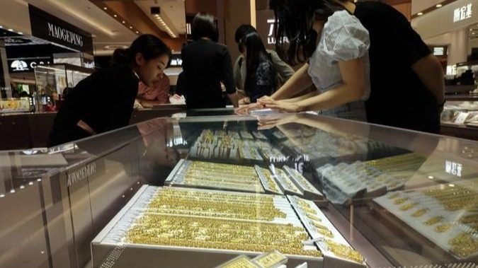 年内涨幅已超51%!——揭秘金价一路高歌的背后逻辑